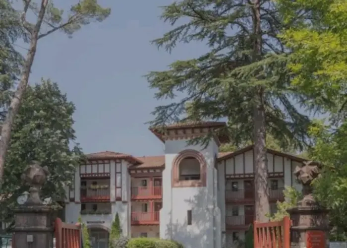 2- Grand Parc Arbore A St Jean Pays Basque Uhart-Cize